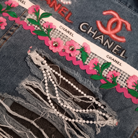 "I CAN BUY MYSELF FLOWERS," Customized Demin Jacket - Picture 3 of 17